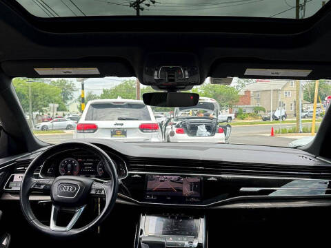 2019 Audi Q8 quattro Premium Plus 55 TFSI