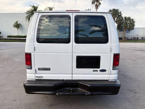 2009 Ford E-Series E-250