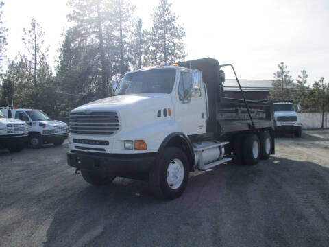 2005 Sterling LT 9500 3 AXEL DUMP TRUCK