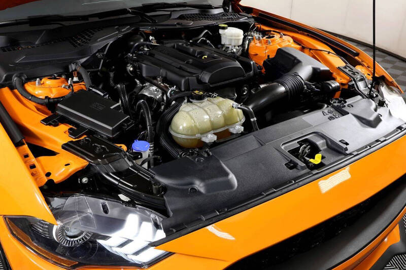 2020 Ford Mustang EcoBoost