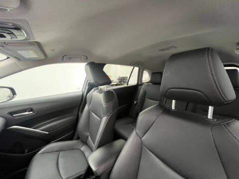 2024 Toyota Corolla Cross XLE