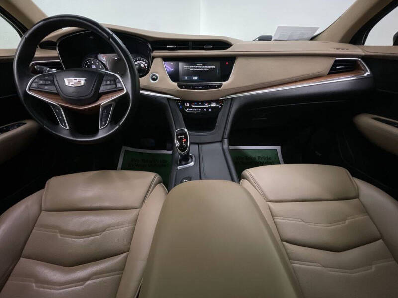 2018 Cadillac XT5 Platinum