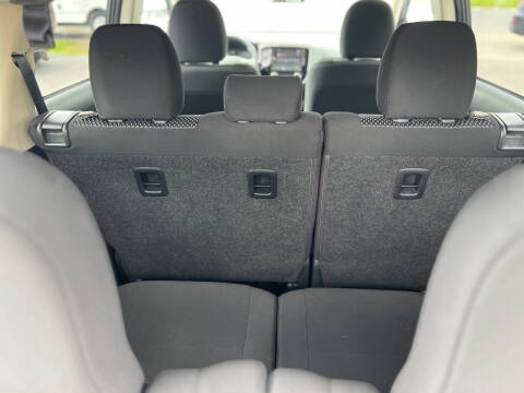 2017 Mitsubishi Outlander SEL