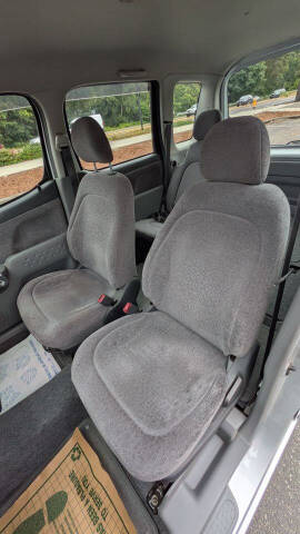 2000 Toyota Funcargo Yaris