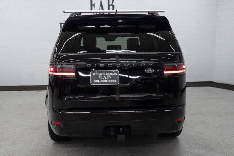 2023 Land Rover Discovery P300 S R-Dynamic