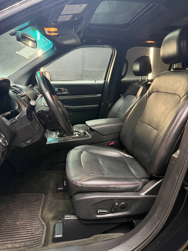 2016 Ford Explorer Sport