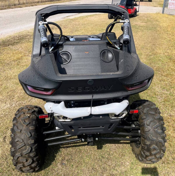 2024 Segway Villian SX10