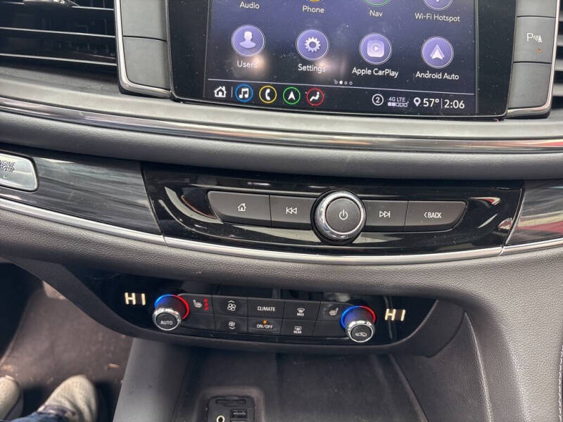 2021 Buick Enclave Essence