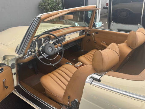1971 Mercedes-Benz 280-Class