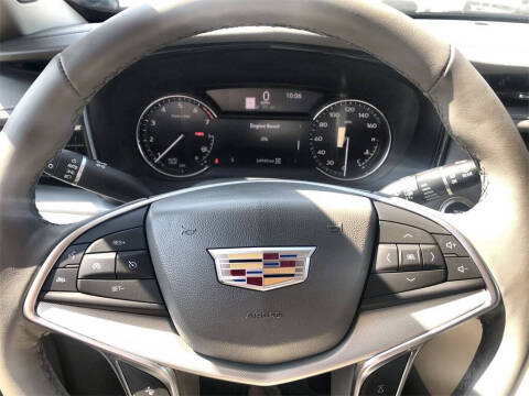 2022 Cadillac XT5 Premium Luxury