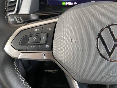 2025 Volkswagen Atlas Cross Sport SE 4Motion