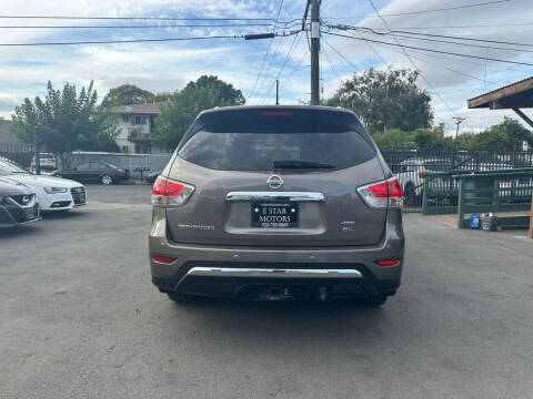 2014 Nissan Pathfinder SL