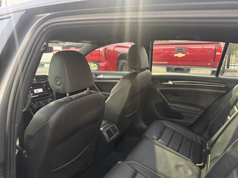 2018 Volkswagen Golf R 4Motion