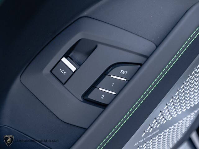 2022 Lamborghini Urus