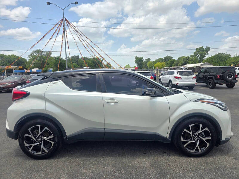 2020 Toyota C-HR XLE