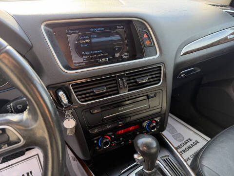 2011 Audi Q5 2.0T quattro Premium Plus