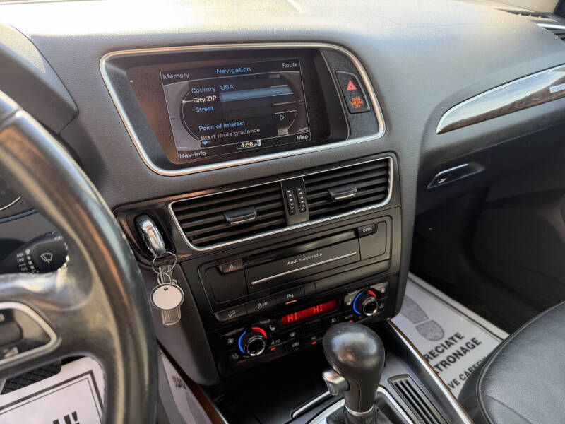 2011 Audi Q5 2.0T quattro Premium Plus