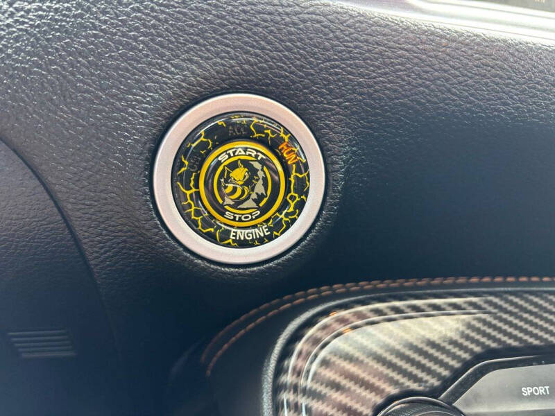 2015 Dodge Challenger R/T Plus Shaker
