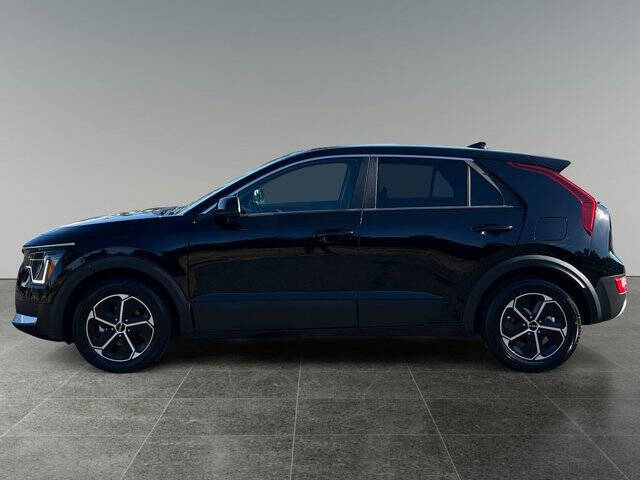 2023 Kia Niro LX