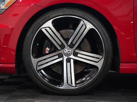 2016 Volkswagen Golf R 4Motion