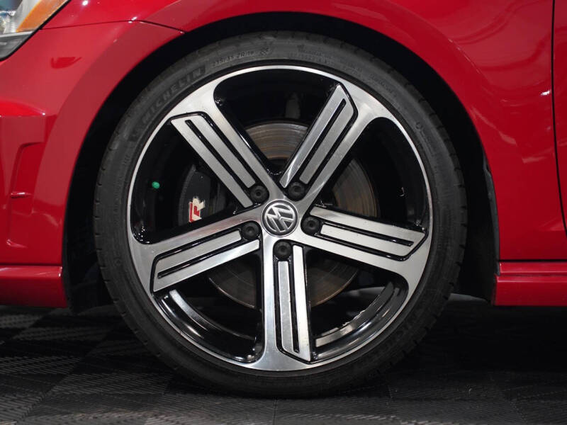 2016 Volkswagen Golf R 4Motion