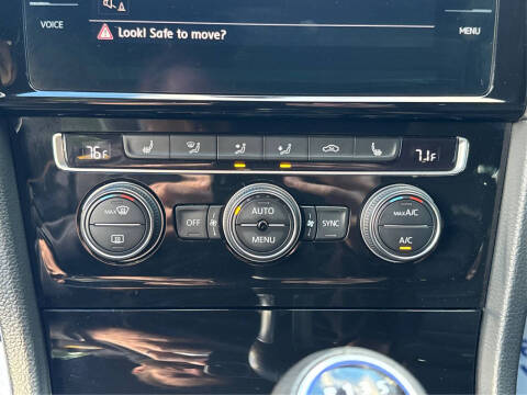 2018 Volkswagen Golf R 4Motion