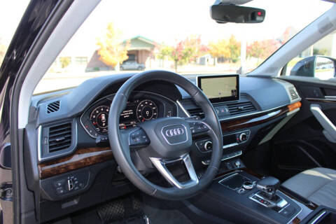 2018 Audi Q5 2.0T quattro Premium Plus