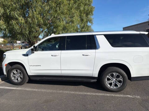 2022 GMC Yukon XL SLE