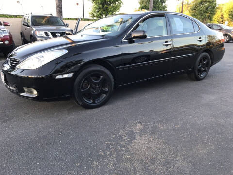 2004 Lexus ES 330 for sale at MIKE AHWAZI in Santa Ana CA