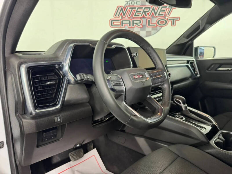 2025 GMC Canyon Elevation