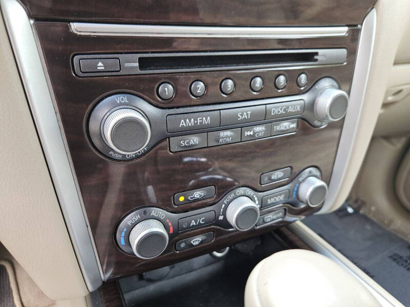 2015 Nissan Pathfinder SL