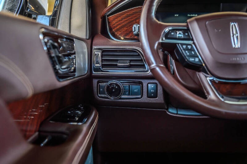 2019 Lincoln Navigator Black Label