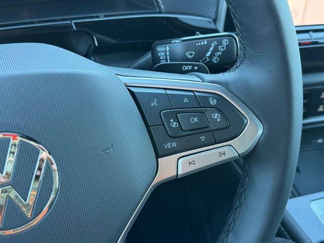 2026 Volkswagen Atlas Cross Sport SEL R-Line Black 4Motion