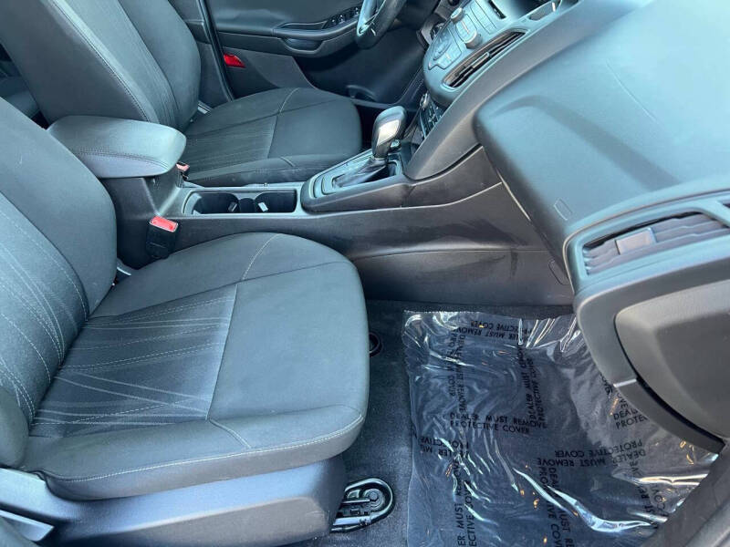 2017 Ford Focus SE