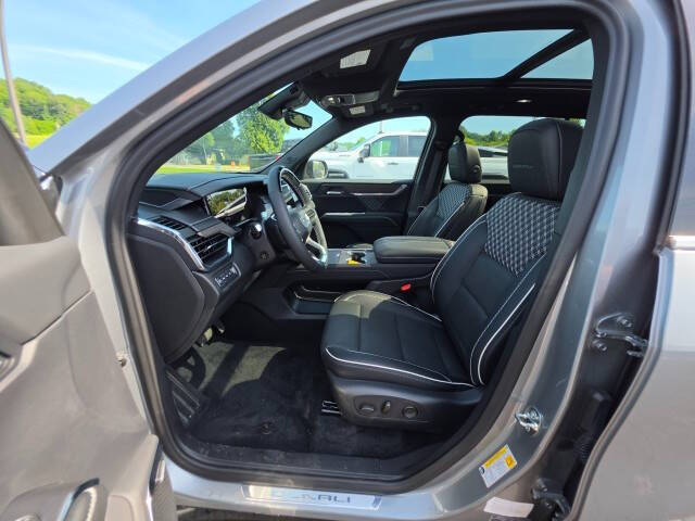 2024 GMC Acadia Denali
