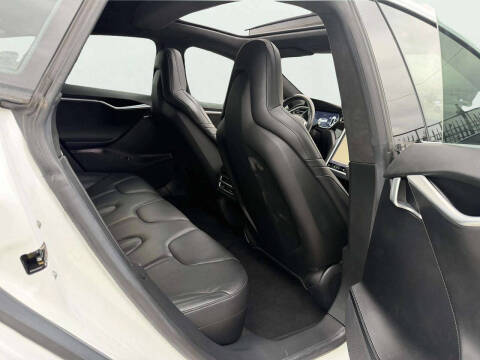 2016 Tesla Model S 90D