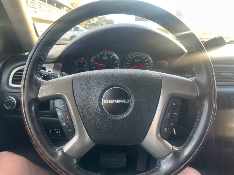 2011 GMC Yukon Denali