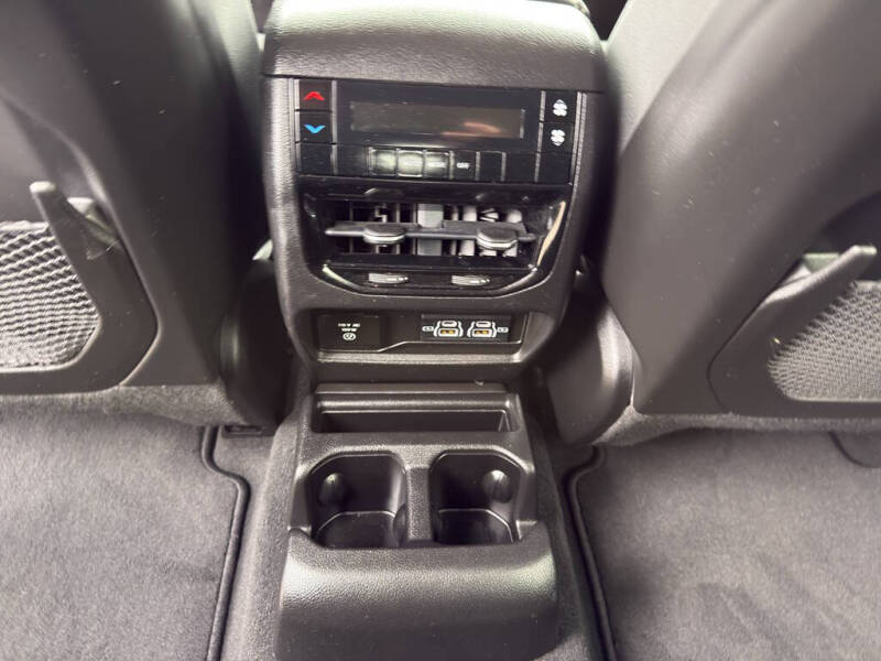 2022 Jeep Grand Cherokee L Altitude