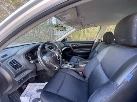 2016 Nissan Altima 2.5 SR