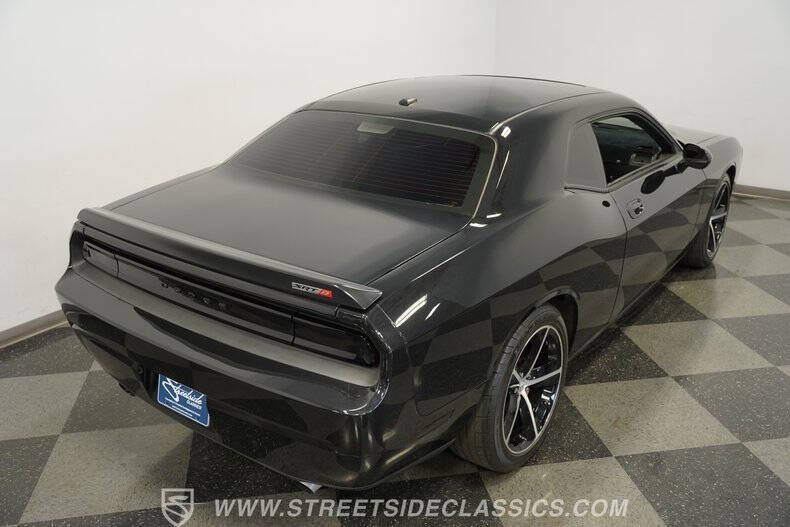 2010 Dodge Challenger SRT8