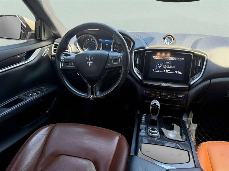 2017 Maserati Ghibli