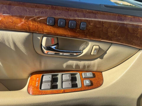 2004 Lexus LS 430