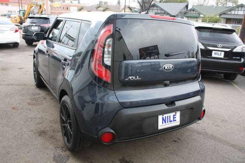 2016 Kia Soul +