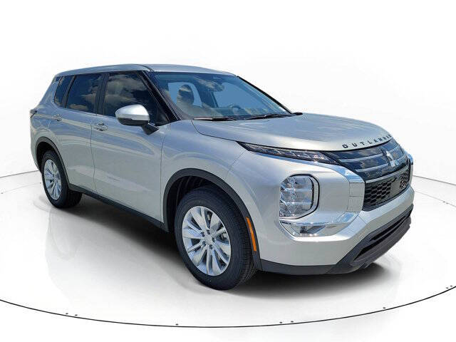 2026 Mitsubishi Outlander ES