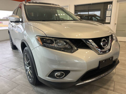 2015 Nissan Rogue for sale at Evolution Autos in Whiteland IN