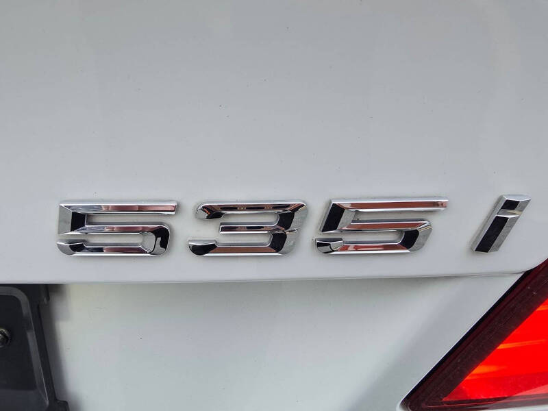 2011 BMW 5 Series 535i