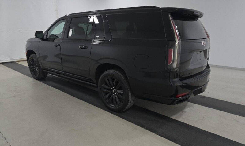 2022 Cadillac Escalade ESV Sport