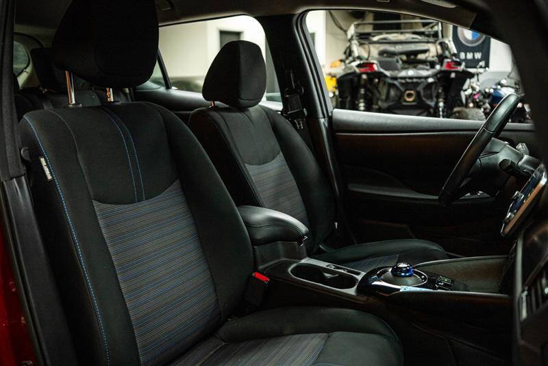 2024 Nissan LEAF SV PLUS