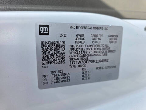 2023 GMC Savana 2500