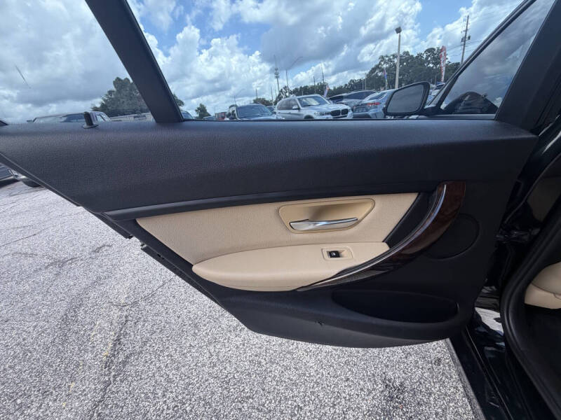 2017 BMW 3 Series 320i